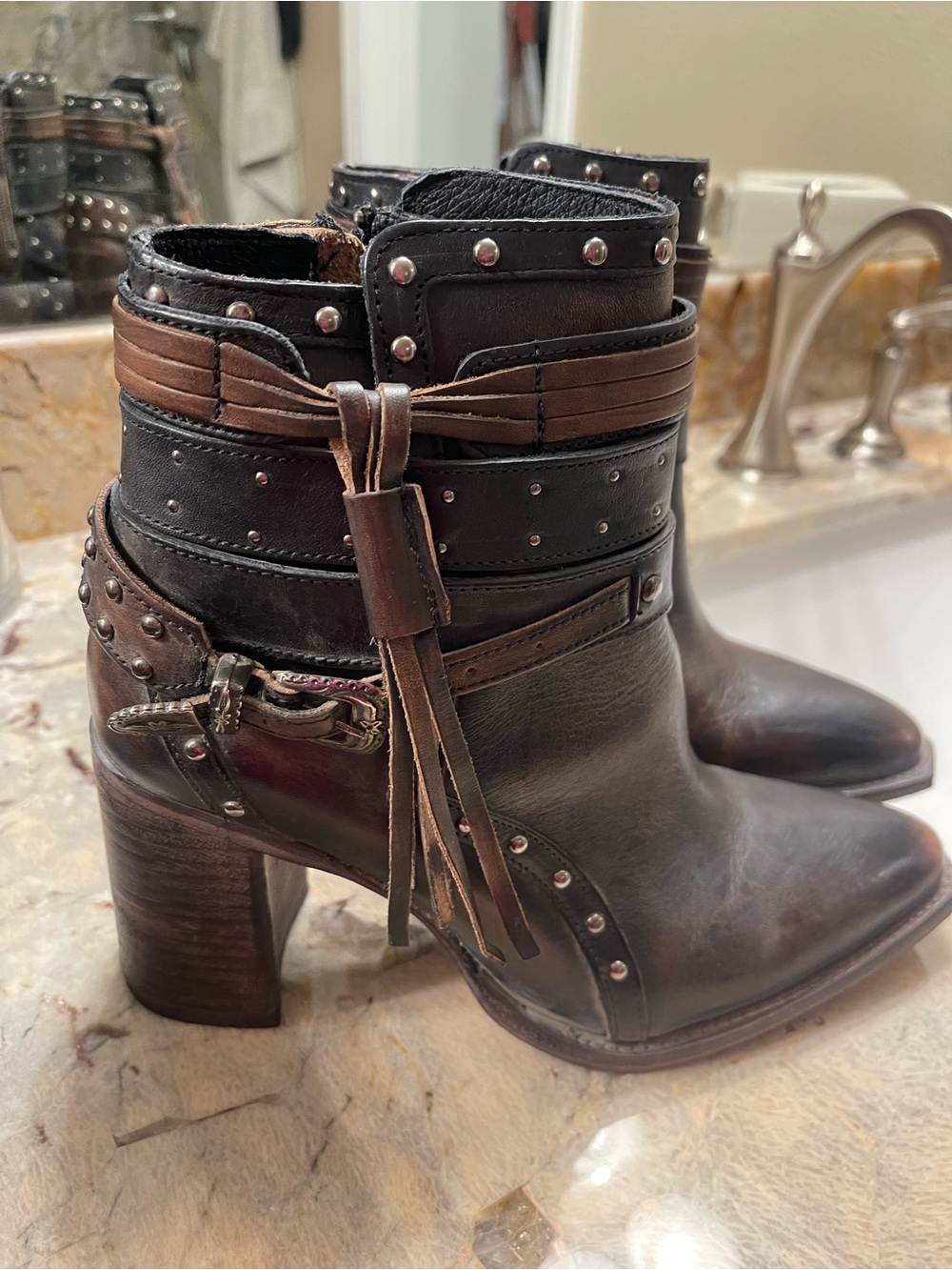 FREEBIRD Women’s Studded Leather Ankle Boots in Black Brown Multi JULIUS Sz 10